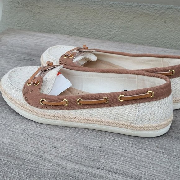 St John's Bay Flex Foam Shoes Slip On Sz 8 - Picture 4 of 16